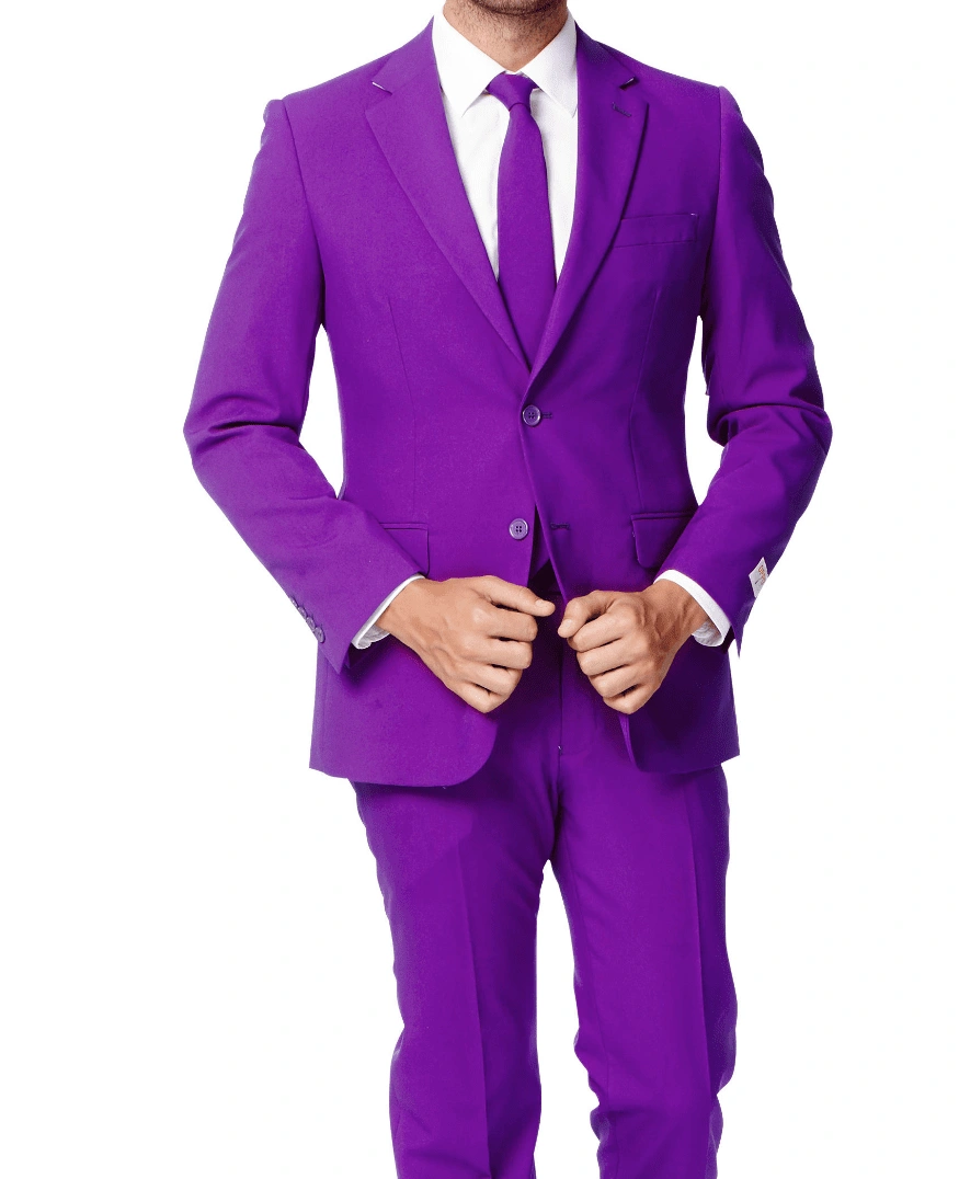 Traje morado básico para hombre, elegante y moderno, con pantalones de corte plano. Un look imprescindible!